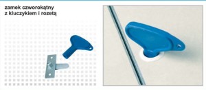 zamek czterokątny.jpg