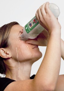 eye_wash_use.jpg