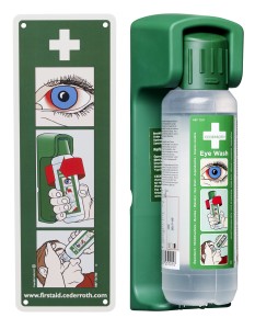 7251_7200 Cederroth eye wash with sign_left (1).jpg